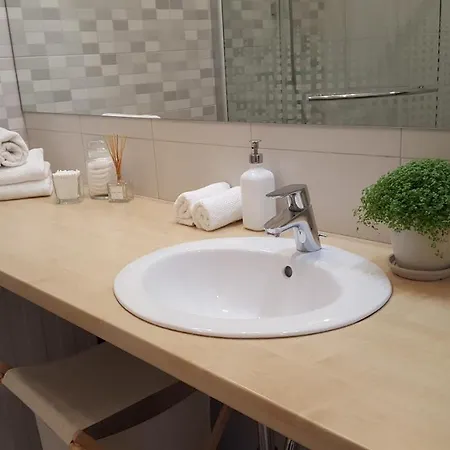 Skenza's Loft Near And Center * Split