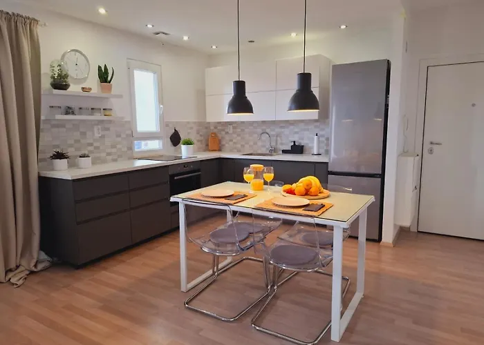 Apartamento Skenza's Loft Near And Center Split